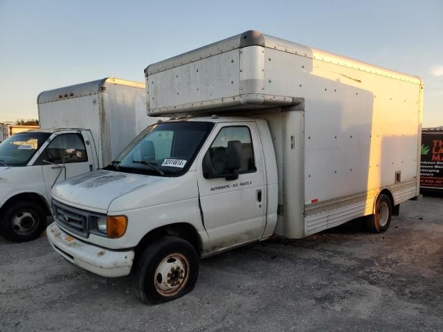 2006 Ford Econoline E450 Super Duty Cutaway Van