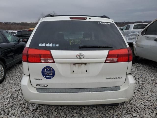 2005 Toyota Sienna XLE