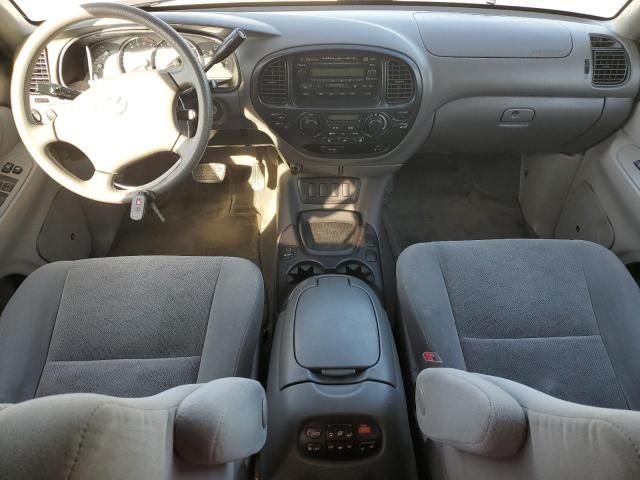 2005 Toyota Sequoia SR5