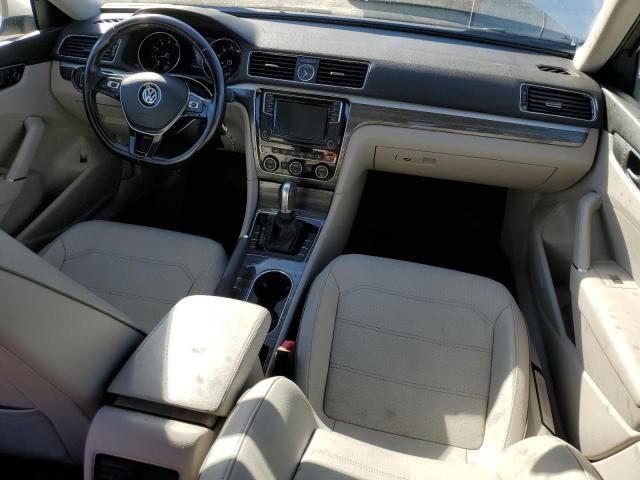 2016 Volkswagen Passat SE