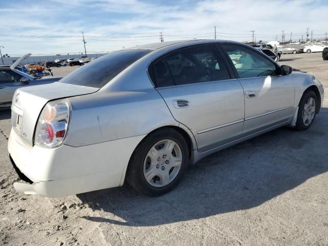 2004 Nissan Altima Base