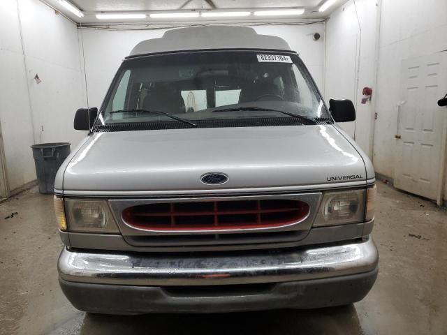 2000 Ford Econoline E150 Van