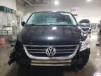 2013 Volkswagen Routan SE