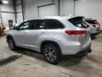 2017 Toyota Highlander SE