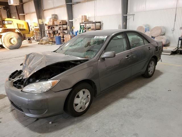 2005 Toyota Camry LE