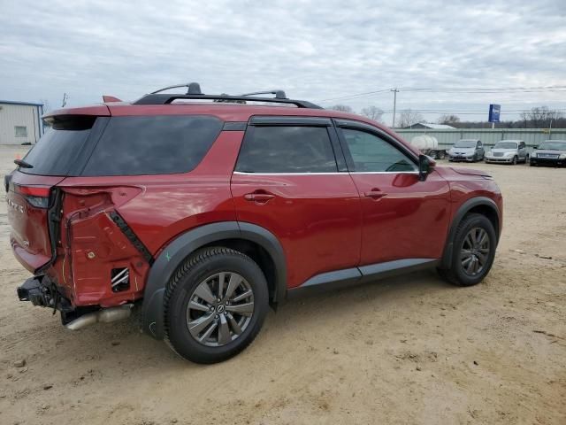 2022 Nissan Pathfinder SV