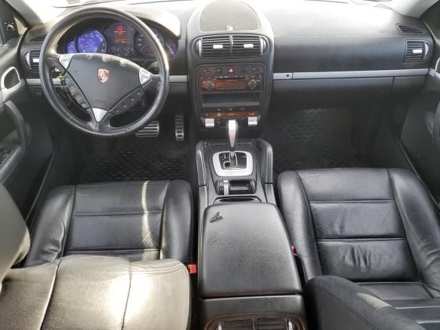 2004 Porsche Cayenne