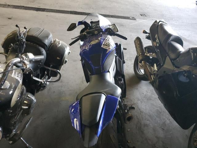 2022 Yamaha YZFR7