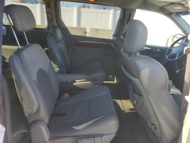 2006 Chrysler Town & Country Limited