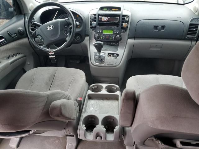 2007 Hyundai Entourage GLS