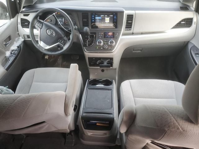 2015 Toyota Sienna LE