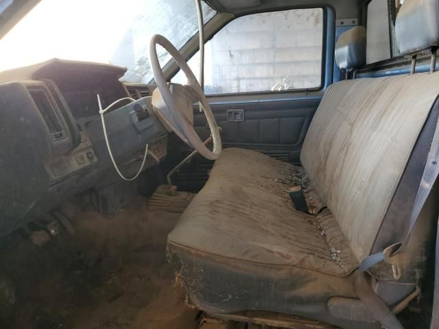 1988 Nissan D21 Short BED