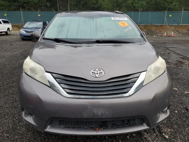 2011 Toyota Sienna XLE