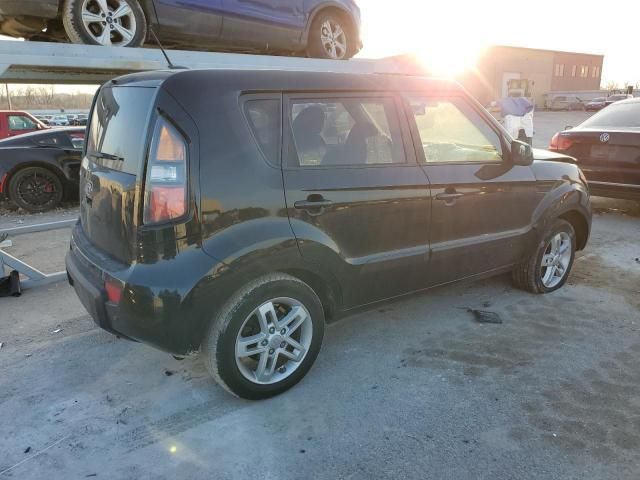 2011 KIA Soul +