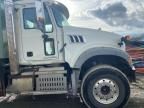 2013 Mack 700 GU700