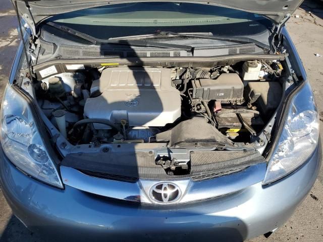 2008 Toyota Sienna XLE