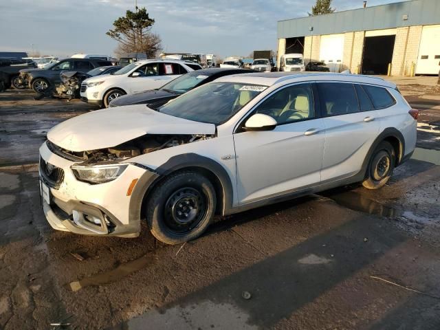 2018 Buick Regal Tourx Essence