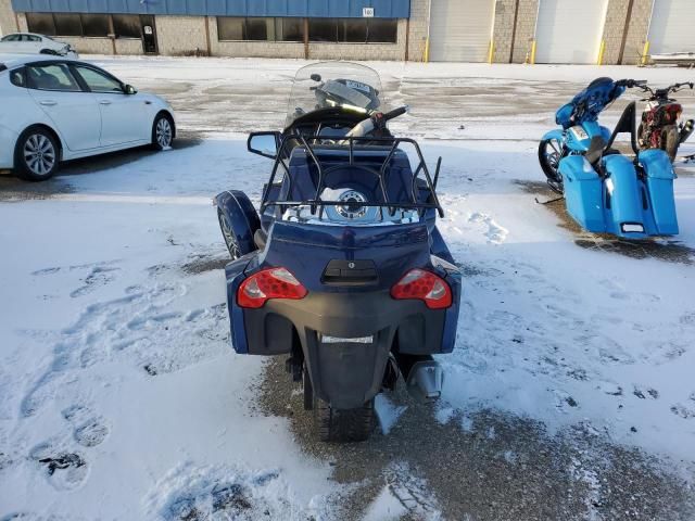 2010 Can-Am Spyder Roadster RT