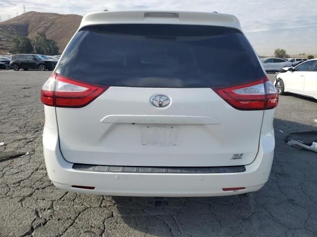 2015 Toyota Sienna XLE