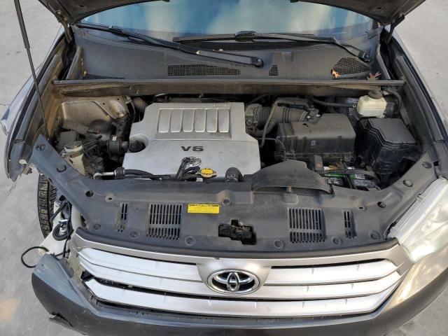 2011 Toyota Highlander Base