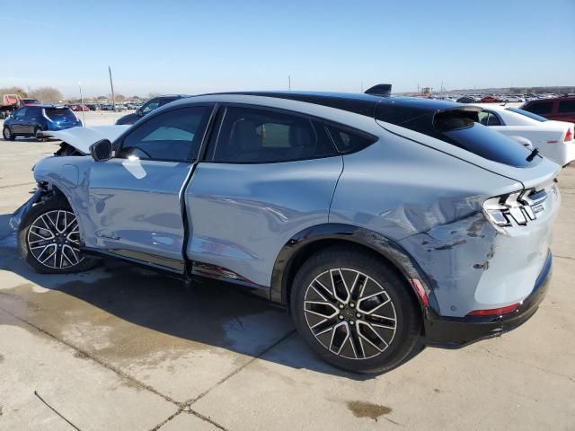 2024 Ford Mustang MACH-E Premium