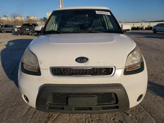 2010 KIA Soul +