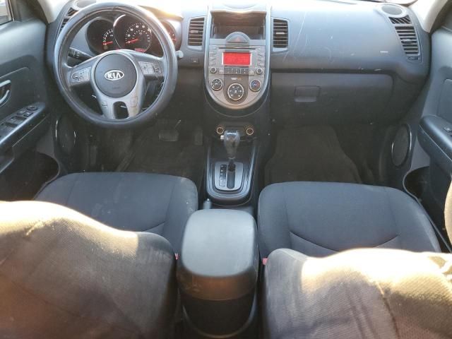 2010 KIA Soul +