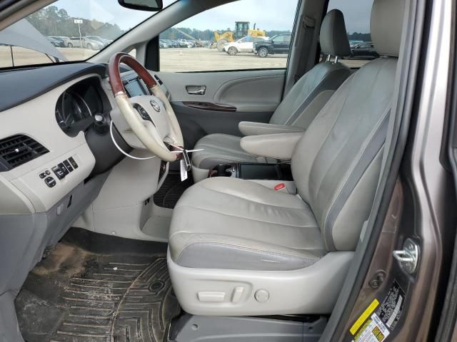 2014 Toyota Sienna XLE