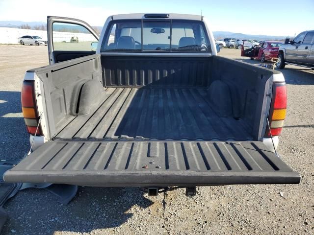 2005 GMC New Sierra C1500