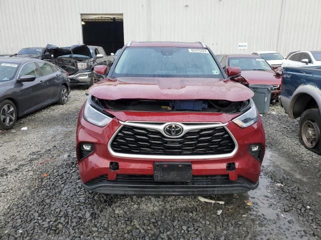 2021 Toyota Highlander XLE