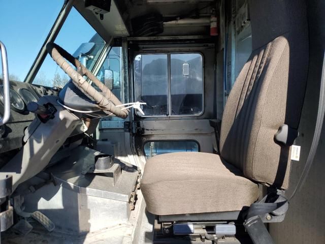 2009 Freightliner Chassis M Line WALK-IN Van