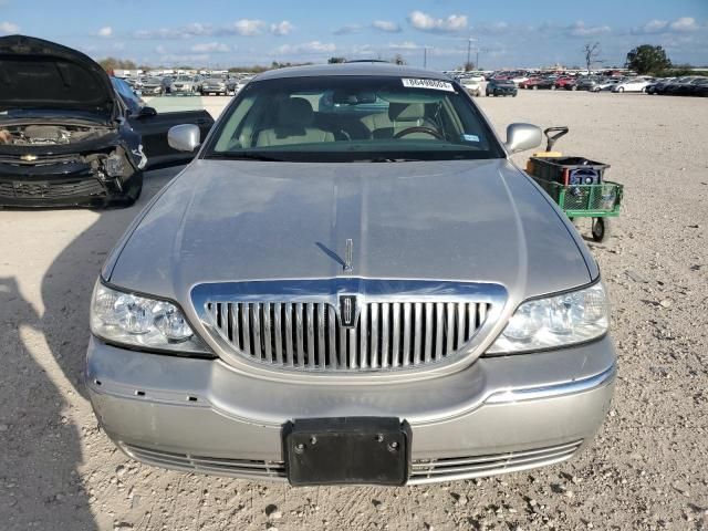 2008 Lincoln Town Car Signature Limited