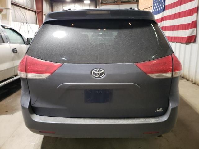 2013 Toyota Sienna LE