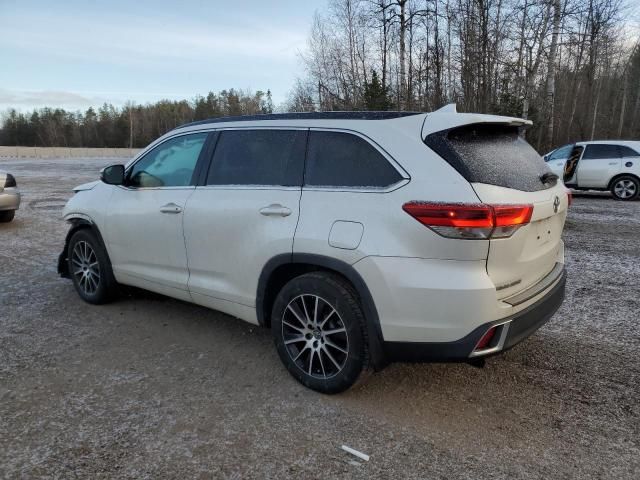 2017 Toyota Highlander SE