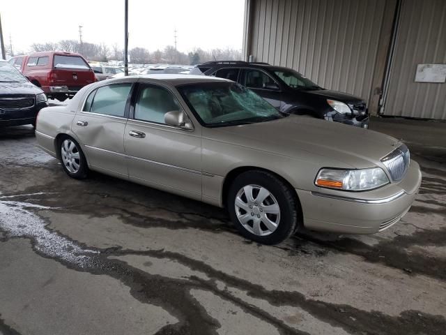 2004 Lincoln Town Car Executive