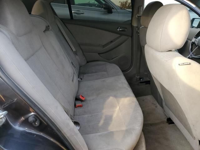 2011 Nissan Altima Base