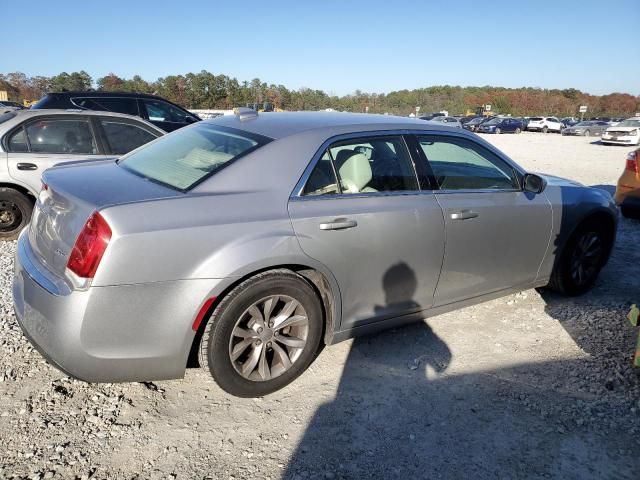 2015 Chrysler 300 Limited