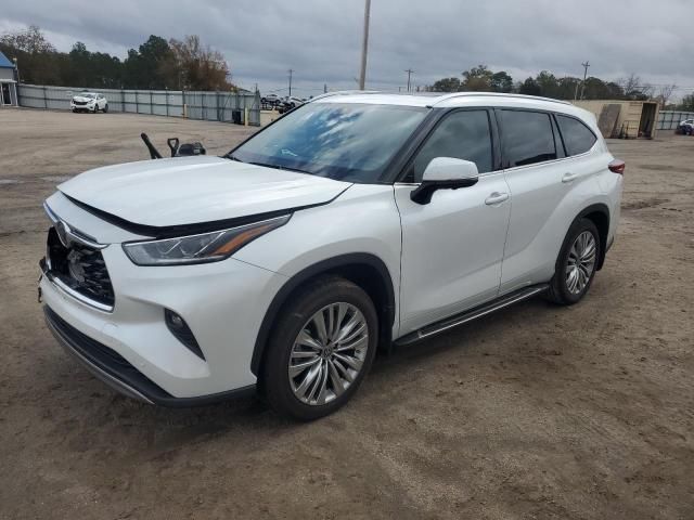 2023 Toyota Highlander Hybrid Platinum