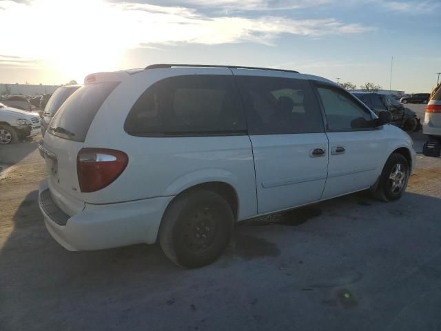 2006 Chrysler Town & Country LX