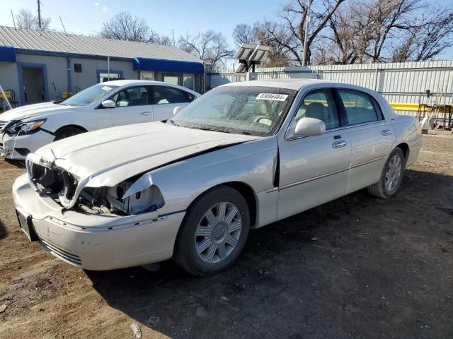 2004 Lincoln Town Car Ultimate