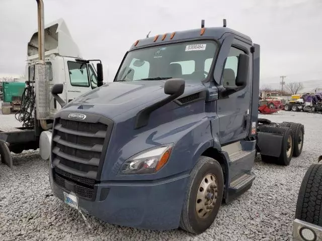 2023 Freightliner Cascadia 116