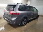 2018 Toyota Sienna XLE