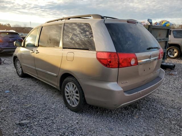 2007 Toyota Sienna XLE