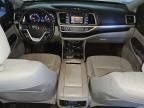 2014 Toyota Highlander LE