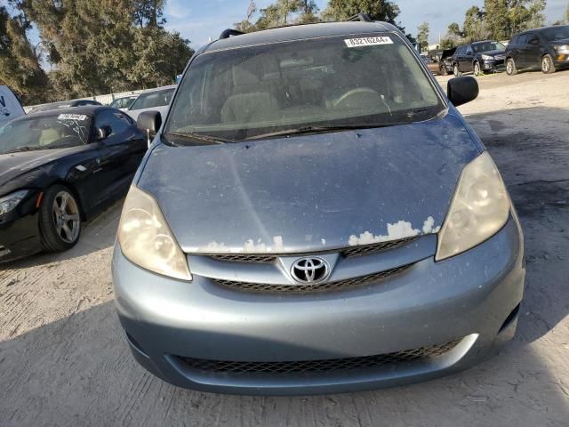 2009 Toyota Sienna CE