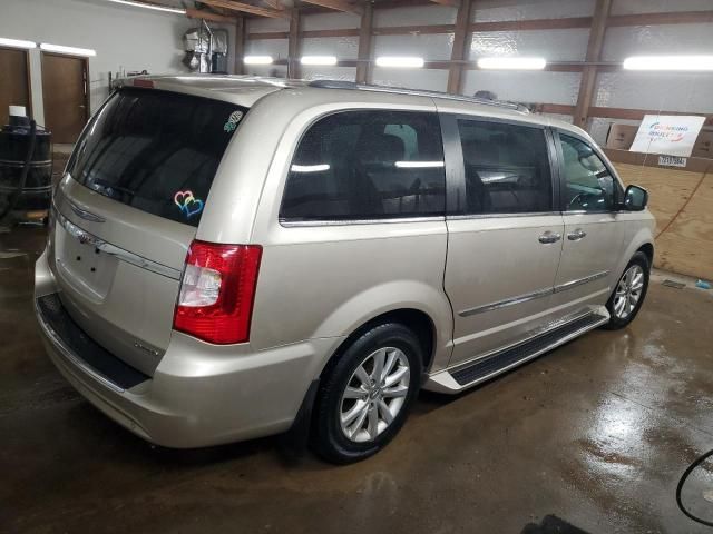 2015 Chrysler Town & Country Limited Platinum