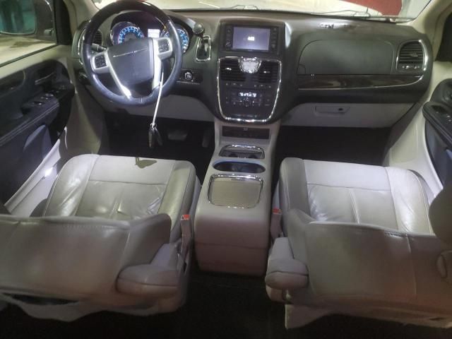 2015 Chrysler Town & Country Limited Platinum