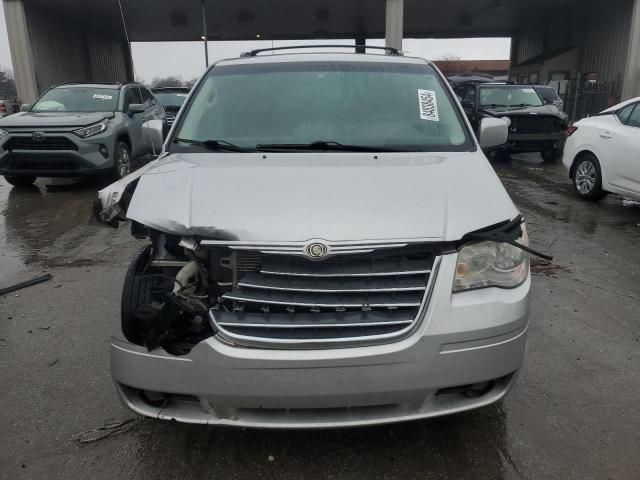 2008 Chrysler Town & Country Touring