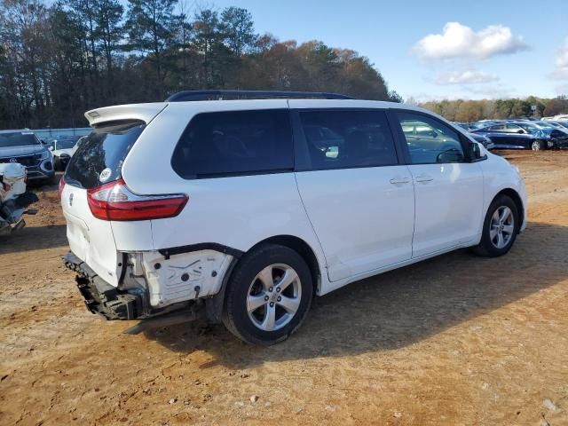 2015 Toyota Sienna LE