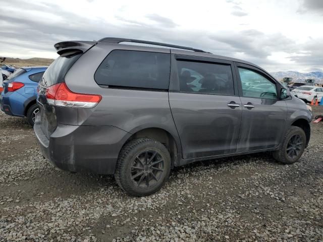 2011 Toyota Sienna XLE